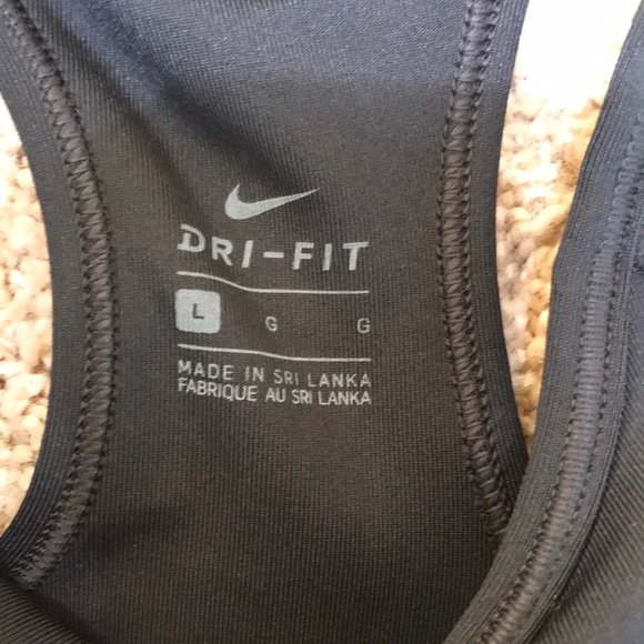 NWT! Nike black large medium support sports bra. - Picture 7 of 8